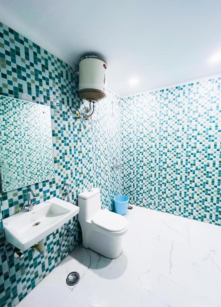 Hotel Max Új-Delhi Kültér fotó