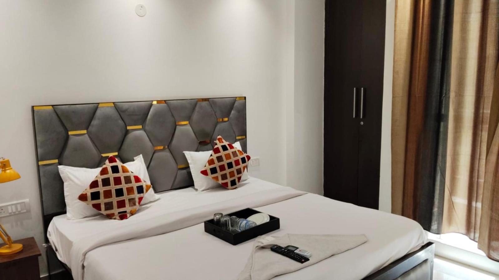 Hotel Max Új-Delhi Kültér fotó